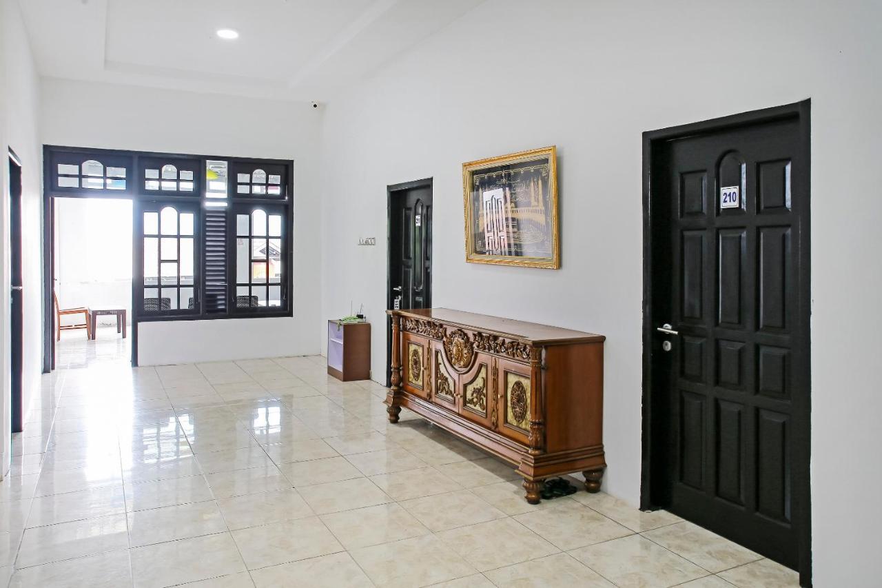 Oyo 90221 Makarim Guest House Syariah بانكالان بون المظهر الخارجي الصورة