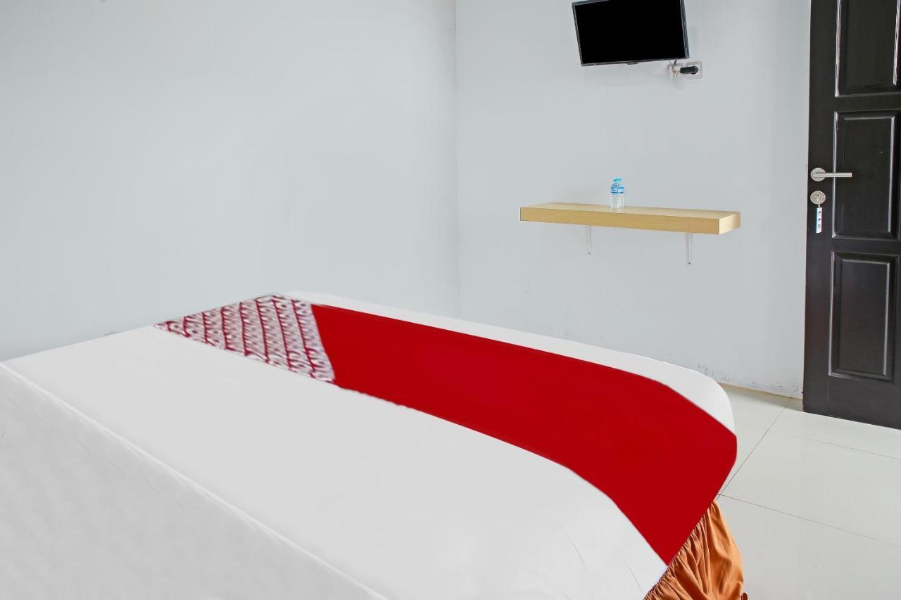 Oyo 90221 Makarim Guest House Syariah بانكالان بون المظهر الخارجي الصورة