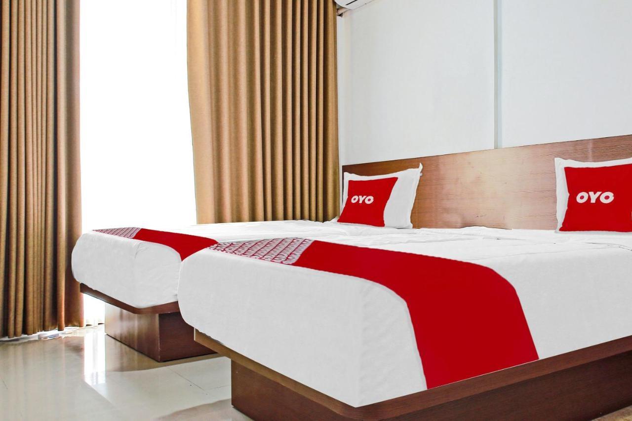 Oyo 90221 Makarim Guest House Syariah بانكالان بون المظهر الخارجي الصورة