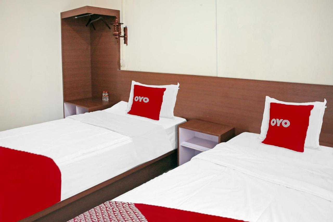 Oyo 90221 Makarim Guest House Syariah بانكالان بون المظهر الخارجي الصورة